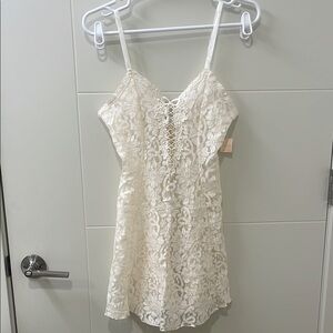 Frederick’s of Hollywood: VINTAGE NWT Elegant Lace IvorySlip Dress
